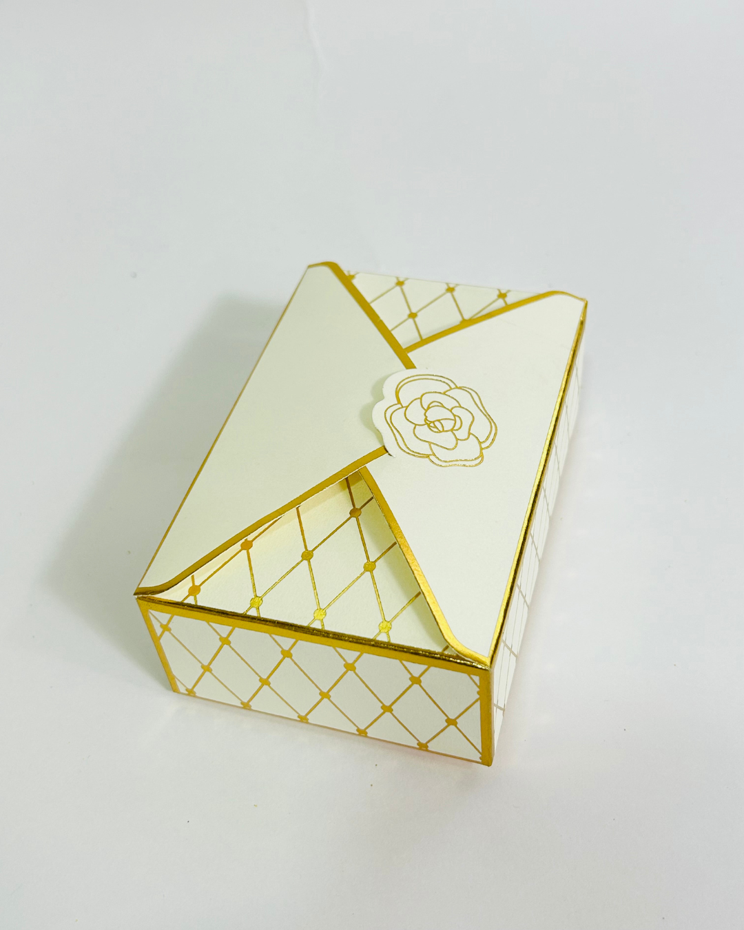 50 Pcs Luxury Envelope Style Nikah Box with Gold Foil Design