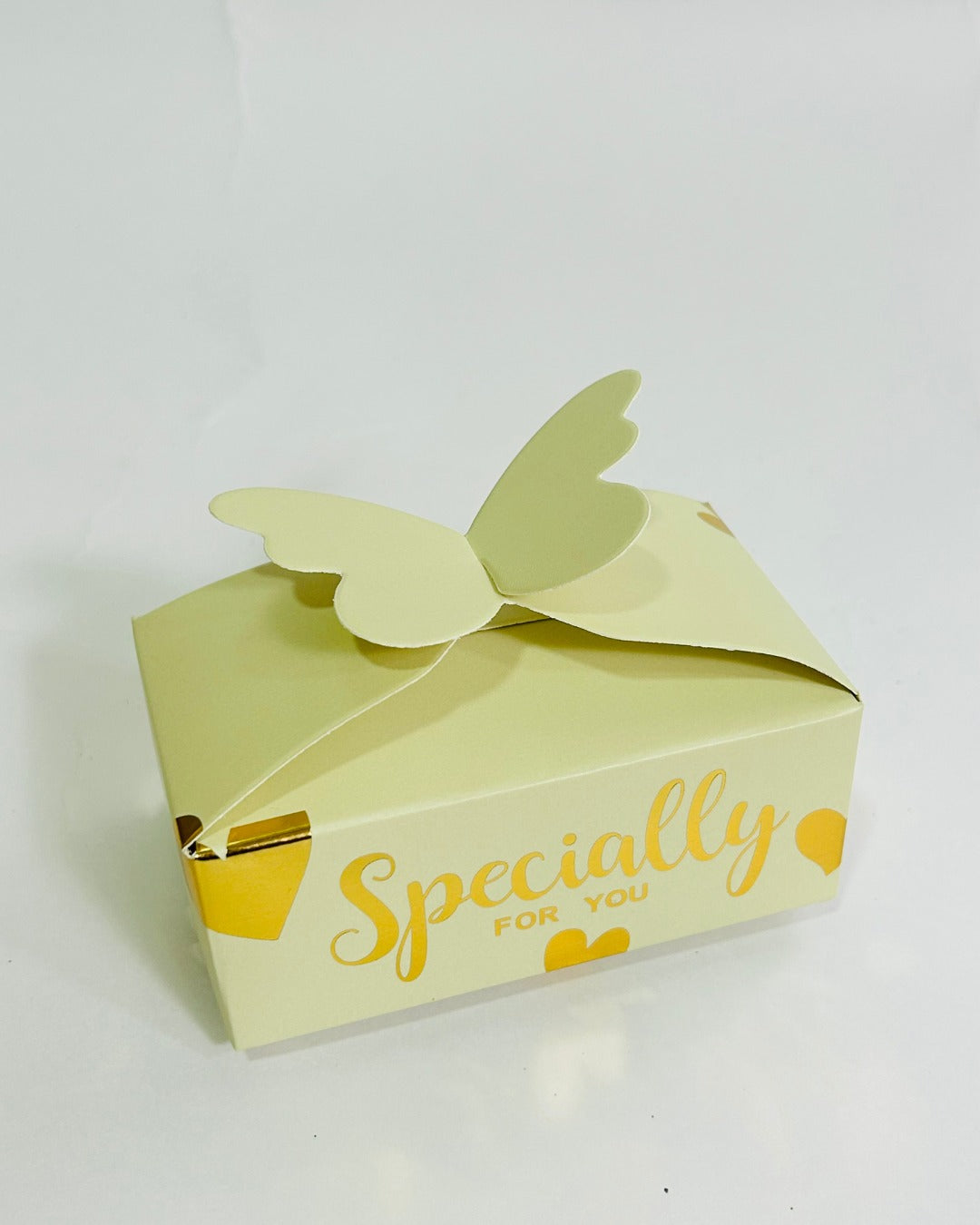 Butterfly Closure Nikah Favor Box – Premium Gift Packaging by Raza Agencies